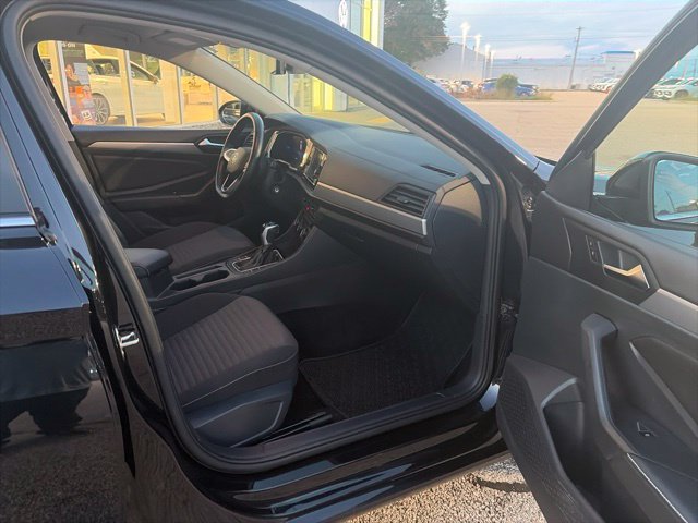 Certified 2023 Volkswagen Jetta S FWD image 15