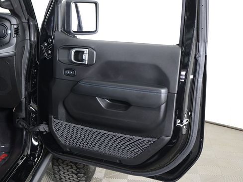 Used 2024 Jeep Wrangler Unlimited Rubicon 4xe AWD/4WD image 23