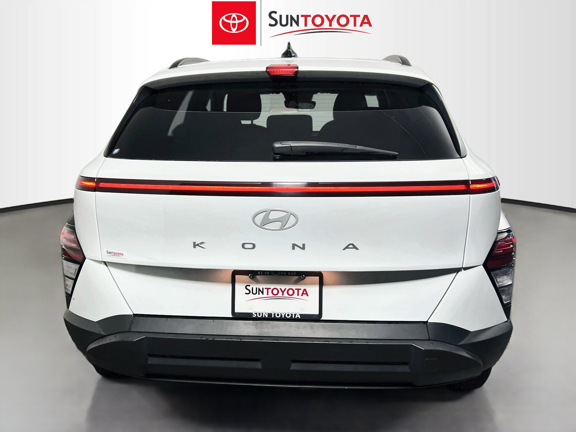Used 2024 Hyundai Kona SEL FWD image 5
