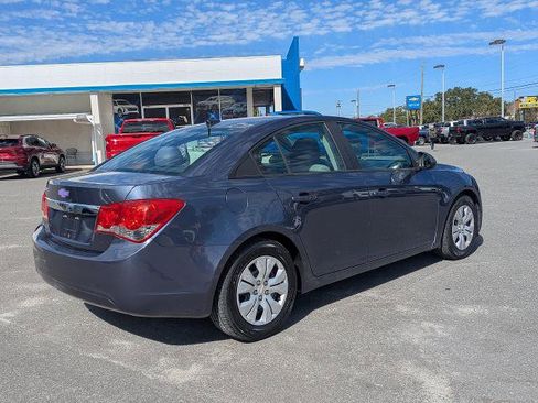Used 2014 Chevrolet Cruze LS image 8
