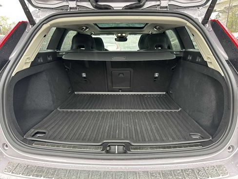 Used 2026 Volvo V60 B5 Cross Country Plus w/ Climate Package AWD/4WD image 14