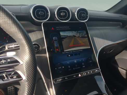 Certified 2025 Mercedes-Benz GLC 300 4MATIC image 34