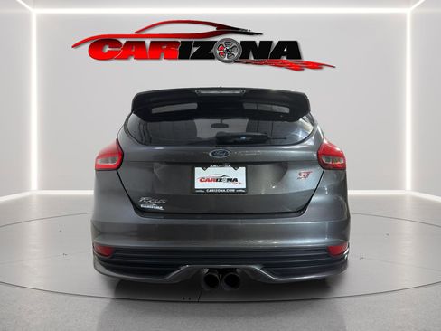 Used 2017 Ford Focus ST FWD image 7