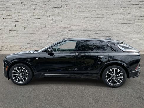 New 2025 Cadillac Lyriq Sport image 2