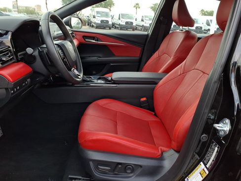 Used 2025 Toyota Camry XSE image 11