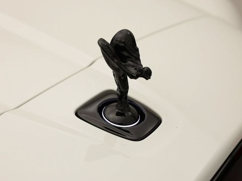 Certified 2025 Rolls-Royce Cullinan Black Badge AWD/4WD image 13