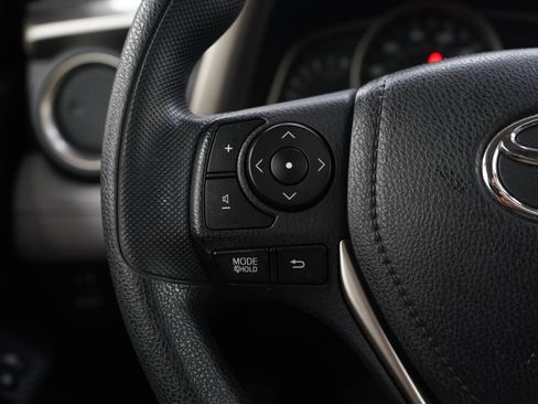 Used 2015 Toyota RAV4 XLE AWD/4WD image 25