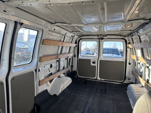 Used 2013 Ford E-250 and Econoline 250 w/ PWR Group image 20