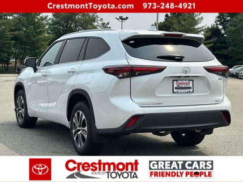 Used 2026 Toyota Highlander XLE AWD/4WD image 4