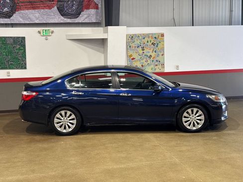 Used 2014 Honda Accord EX image 3