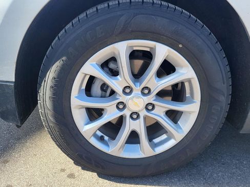 Used 2021 Chevrolet Equinox LT image 15