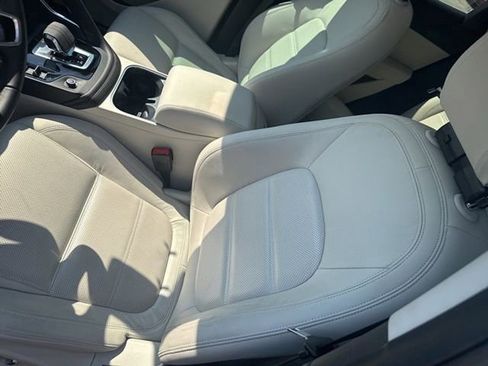 Used 2021 Jaguar E-PACE SE AWD/4WD image 22