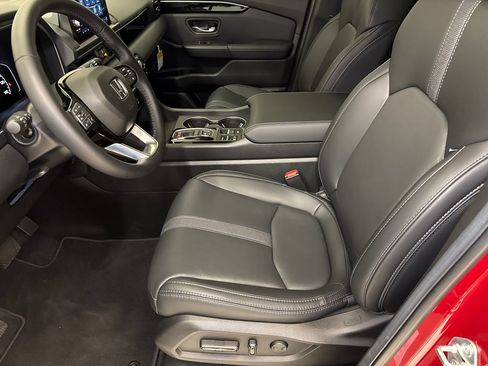 Used 2025 Honda Pilot EX-L image 18