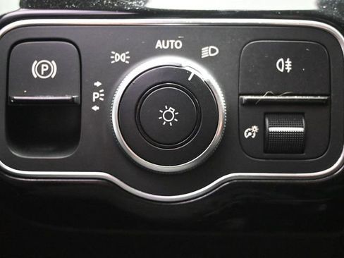 Used 2019 Mercedes-Benz A 220 image 31