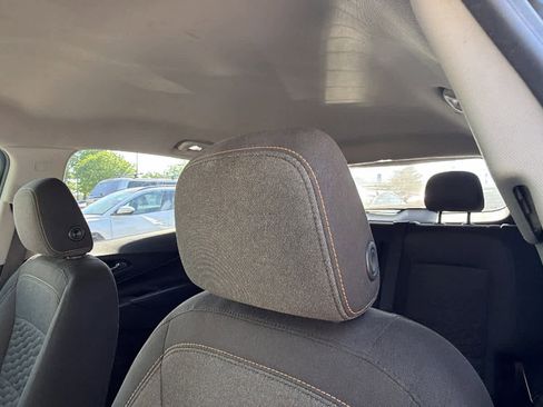 Used 2021 Chevrolet Equinox LT AWD/4WD image 11