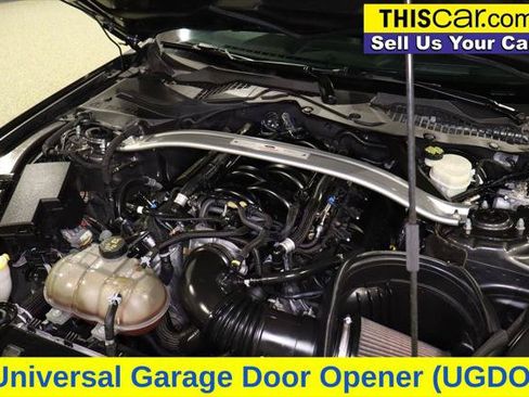 Used 2016 Ford Mustang Shelby GT350 w/ Technology Package RWD image 31