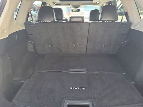 Used 2022 Nissan Rogue SL w/ SL Premium Package image 21