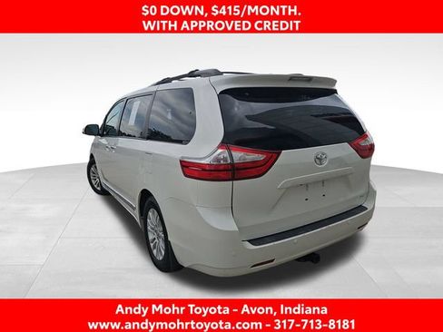 Used 2017 Toyota Sienna XLE Premium FWD image 5