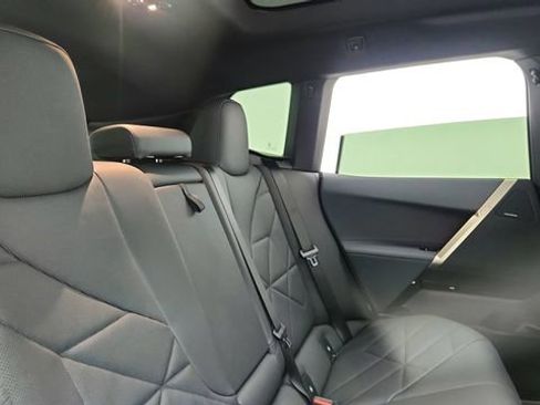 Used 2024 BMW iX xDrive50 w/ Premium Package image 26