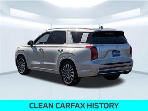 Used 2024 Hyundai Palisade Calligraphy FWD image 3