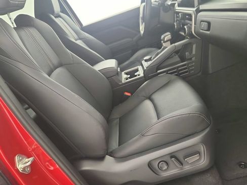 Used 2025 Toyota 4Runner Limited RWD image 31