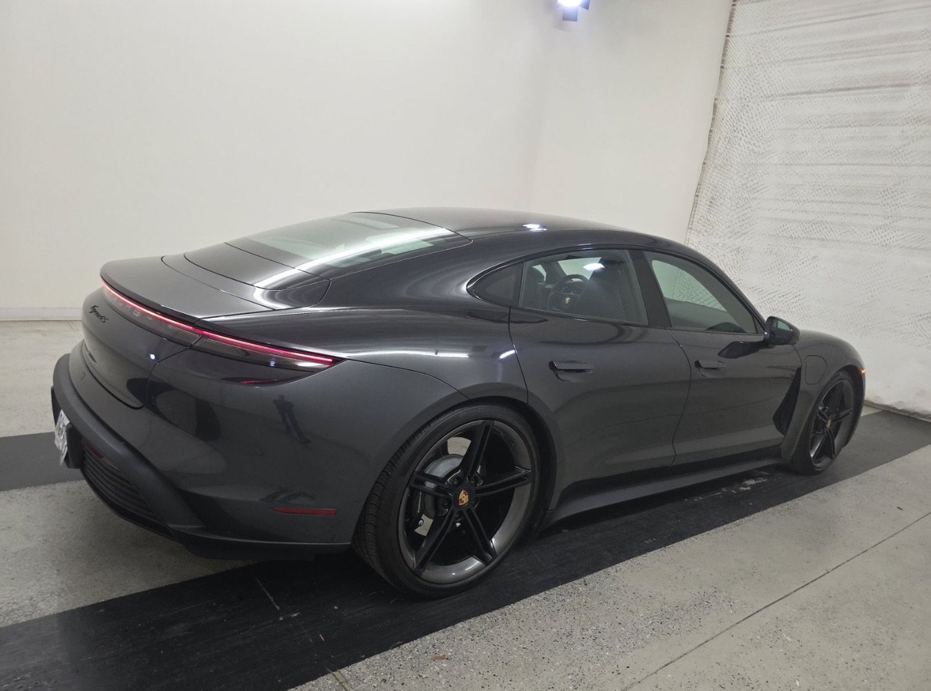 Used 2023 Porsche Taycan 4S w/ Premium Package AWD/4WD image 5