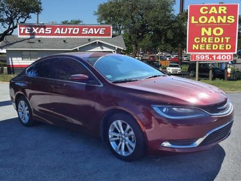 Used 2015 Chrysler 200 Limited FWD image 1