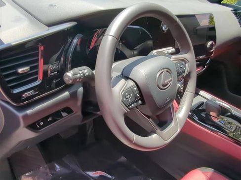 Used 2024 Lexus NX 250 FWD w/ Towing Package (2000 Lbs) image 10