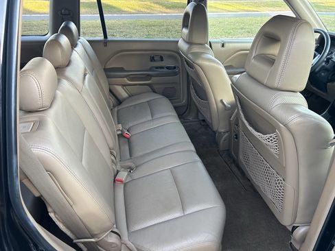 Used 2004 Honda Pilot EX image 15