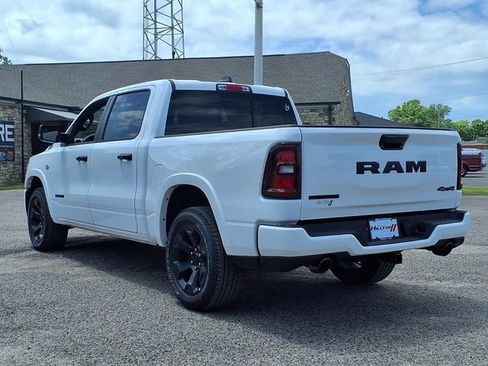New 2026 RAM 1500 Big Horn AWD/4WD image 3