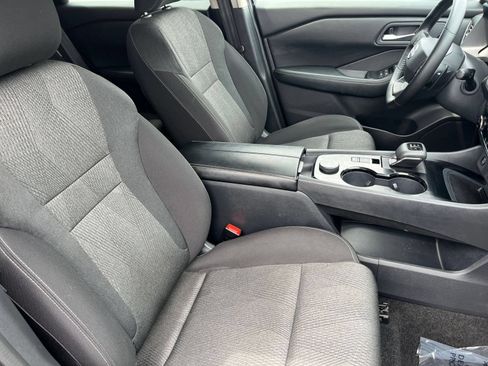 Used 2025 Nissan Rogue SV AWD/4WD image 41