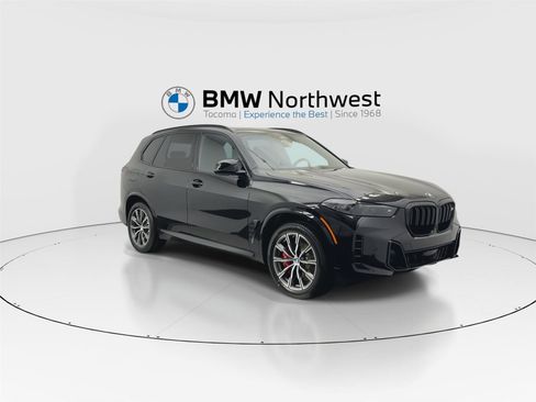 New 2026 BMW X5 M60i w/ Climate Comfort Package image 6