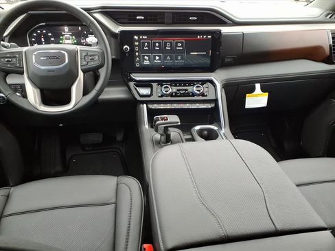 New 2026 GMC Sierra 1500 Denali w/ Denali Reserve Package image 13