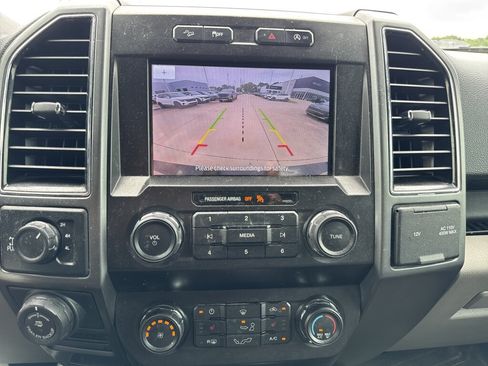 Used 2019 Ford F150 XLT w/ Equipment Group 302A Luxury AWD/4WD image 31