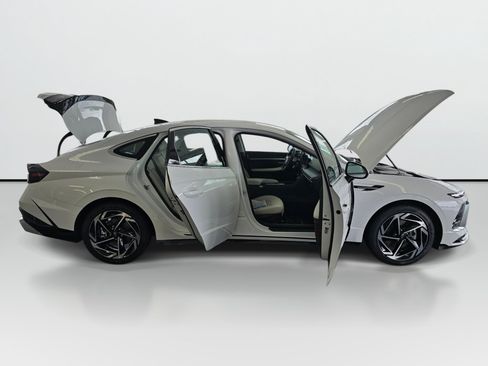 New 2026 Hyundai Sonata SEL AWD/4WD image 9
