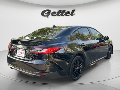 Certified 2026 Toyota Camry SE FWD image 5