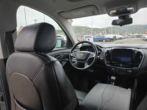 Used 2021 Chevrolet Traverse Premier w/ Redline Edition image 10