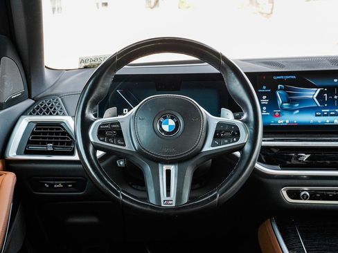 Used 2024 BMW X5 M60i image 13