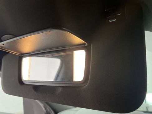 Used 2025 GMC Yukon Denali image 66