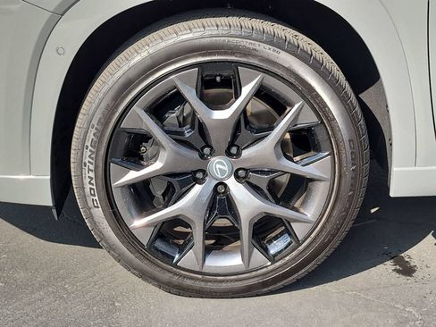 New 2026 Lexus TX 500h AWD w/ Technology Package image 9