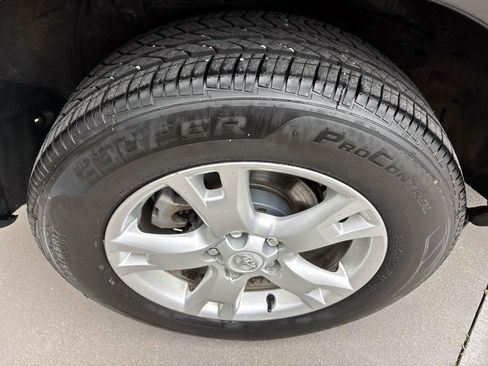 Used 2011 Toyota RAV4 Base w/ Upgrade Value Pkg image 10