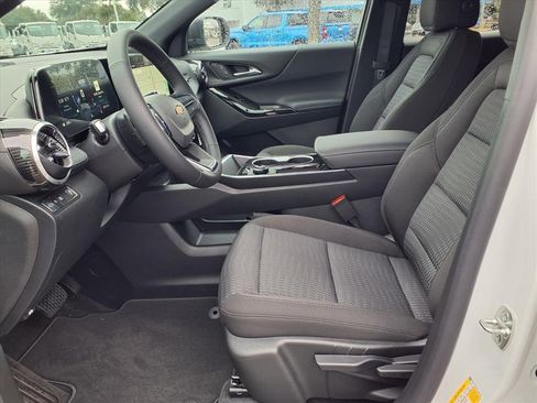 New 2026 Chevrolet Equinox LT image 6