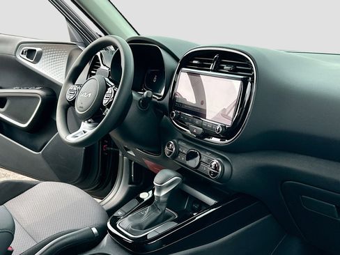 New 2025 Kia Soul S image 5