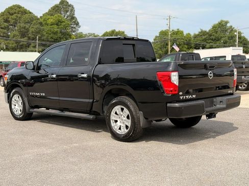 Used 2018 Nissan Titan SV w/ SV Convenience Package RWD image 7