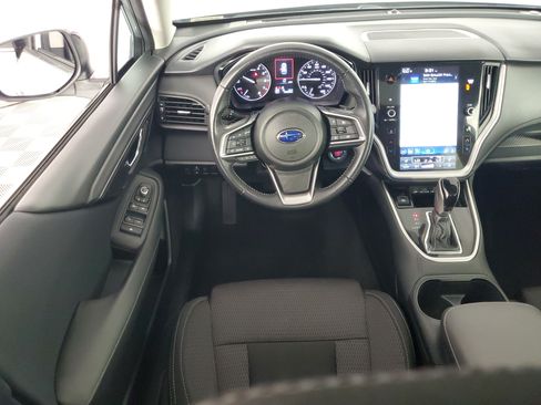 Used 2025 Subaru Outback Premium AWD/4WD image 14