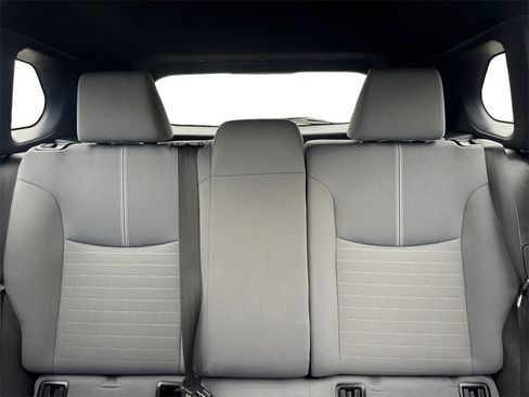 Used 2023 Toyota Corolla Cross image 19