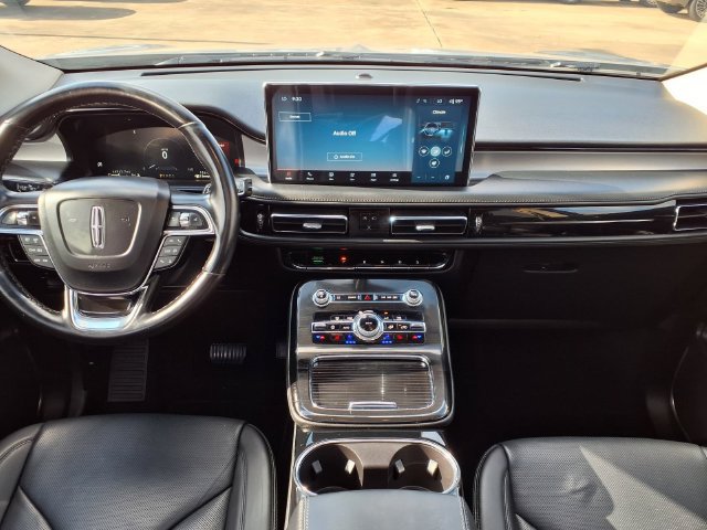 Used 2023 Lincoln Nautilus Reserve FWD image 6
