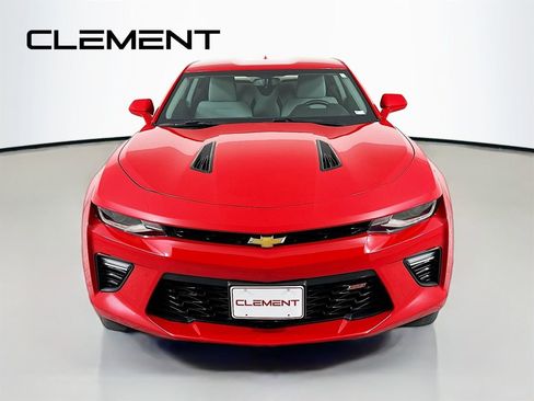 Used 2018 Chevrolet Camaro SS RWD image 3