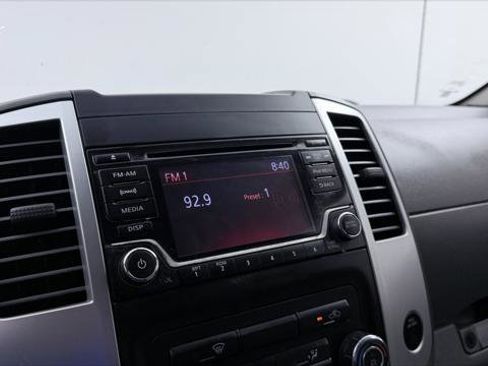 Used 2018 Nissan Frontier SV AWD/4WD image 22