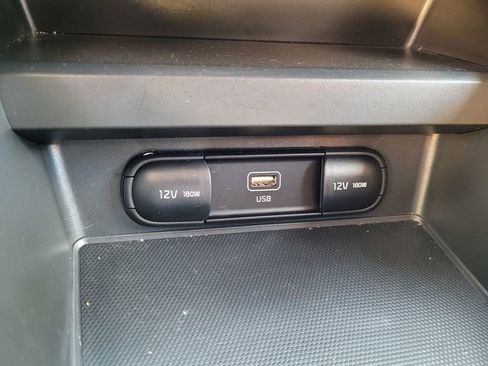 Used 2023 Kia Soul LX image 19